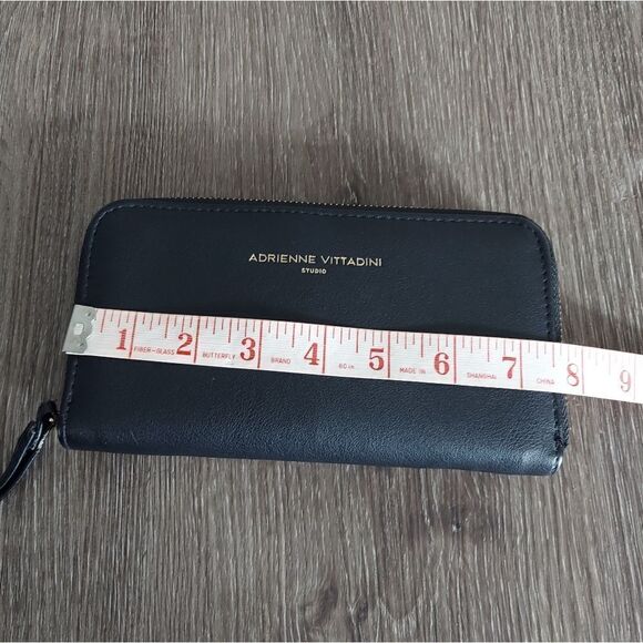 Adrienne Vittadini Black Wallet - Picture 8 of 9